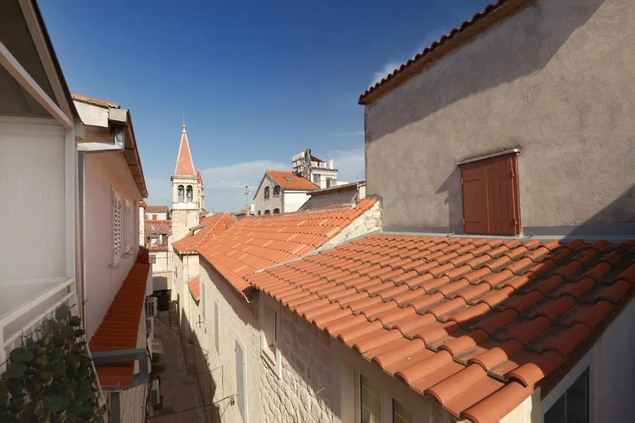 Sara Lägenhet Trogir